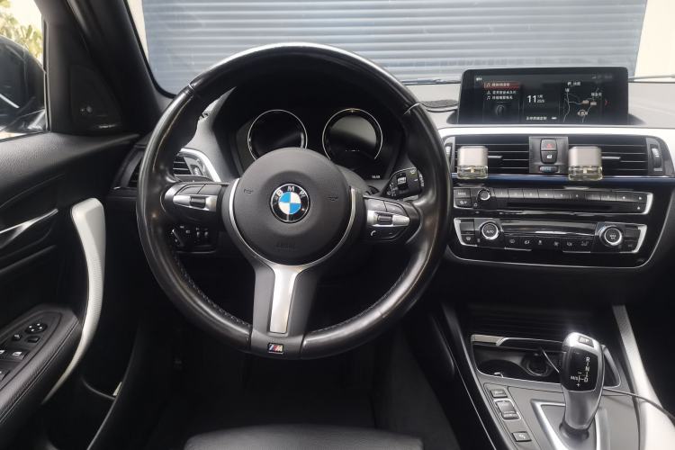 Used BMW 1 Series 2018 120i M Sport Package Steering Wheel