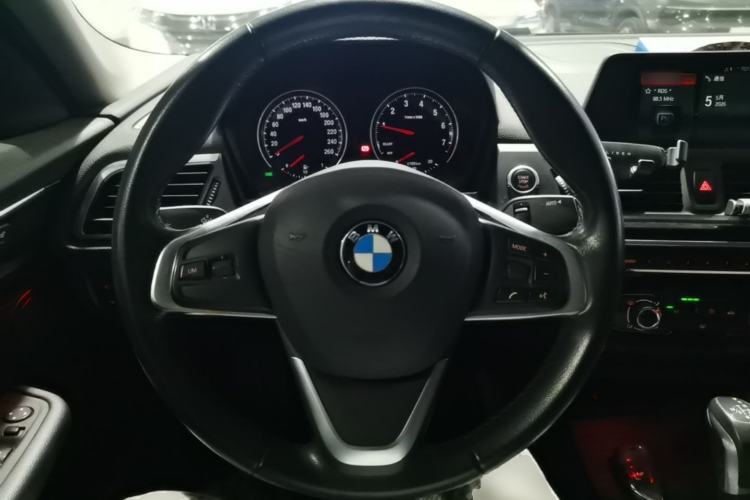 Used BMW 1 Series 2018 118i Sport Edition Steering Wheel