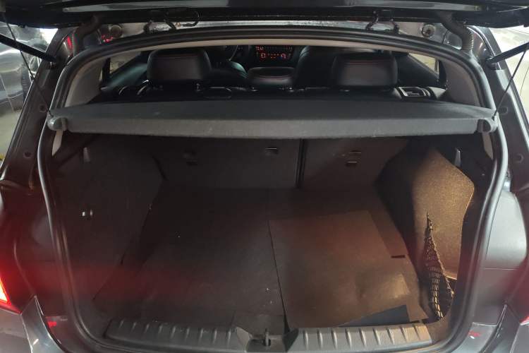 Used BMW 1 Series 2018 118i Sport Design Package Trunk