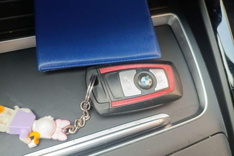 Used BMW 1 Series 2018 118i Sport Design Package Vehicle Key