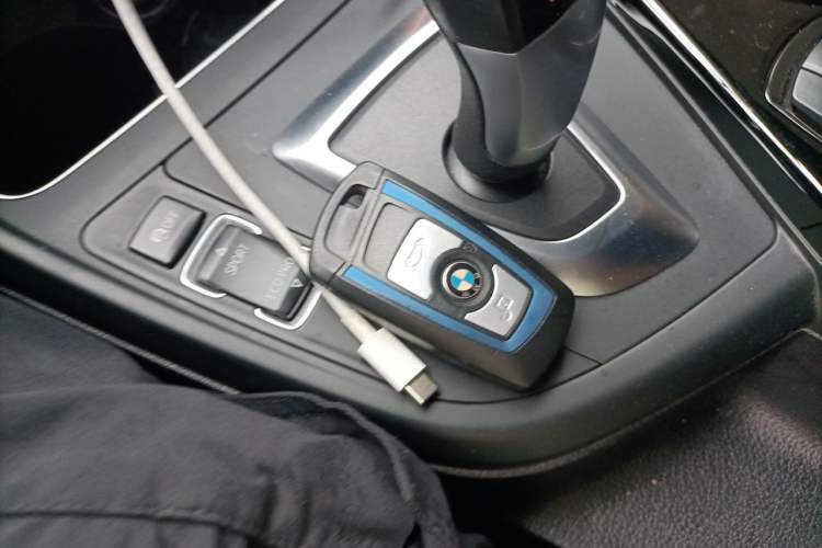 Used BMW 1 Series 2018 120i M Sport Package Vehicle Key
