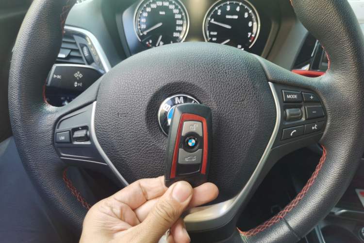 Used BMW 1 Series 2018 118i Sport Design Package Vehicle Key