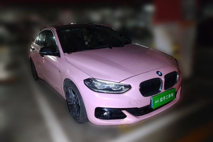 Used BMW 1 Series 2018 118i Sport Edition Front Right 45 Deg