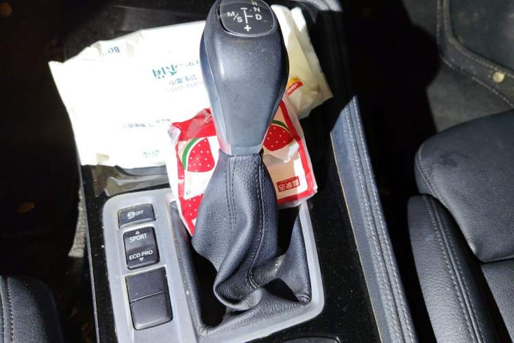 Used BMW 1 Series 2018 118i Sport Edition Gear Lever