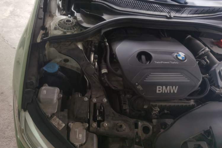 Used BMW 1 Series 2018 118i Sport Edition Engine Bay Right