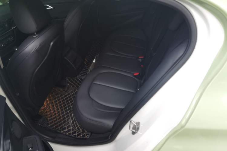 Used BMW 1 Series 2018 118i Sport Edition Left Rear Seat