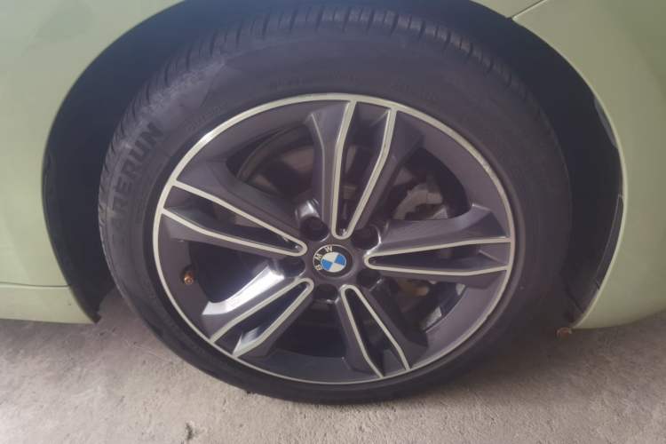 Used BMW 1 Series 2018 118i Sport Edition Right Front Wheel Hub