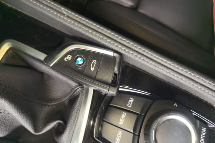 Used BMW 1 Series 2018 118i Sport Edition Vehicle Key