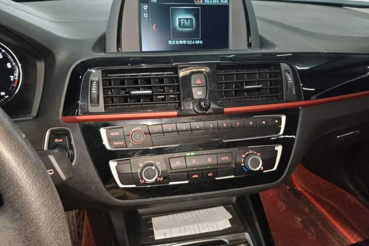 Used BMW 1 Series 2018 118i Sport Design Package Audio And AC Panel