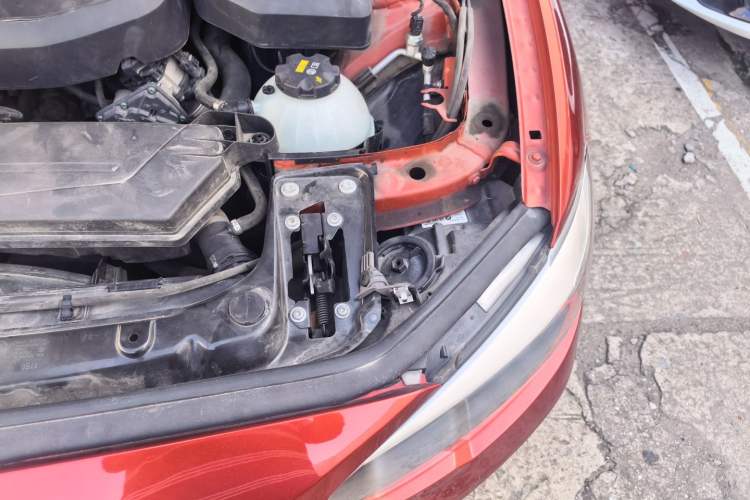 Used BMW 1 Series 2018 118i Leading Model Engine Bay Left