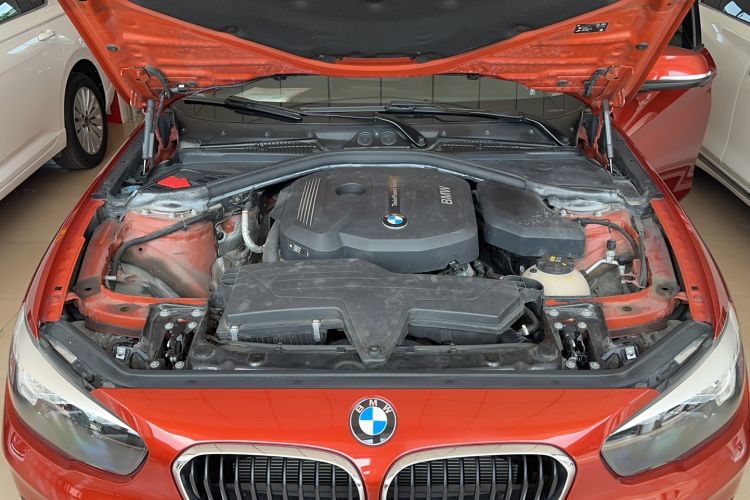 Used BMW 1 Series 2018 118i Leading Model Engine Bay