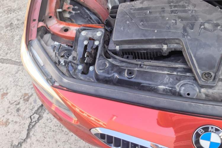 Used BMW 1 Series 2018 118i Leading Model Engine Bay Right
