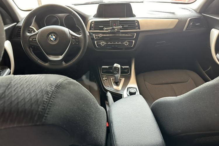 Used BMW 1 Series 2018 118i Leading Model Interior 1