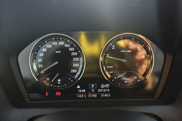 Used BMW 1 Series 2018 118i Sport Design Package Odometer Close Up