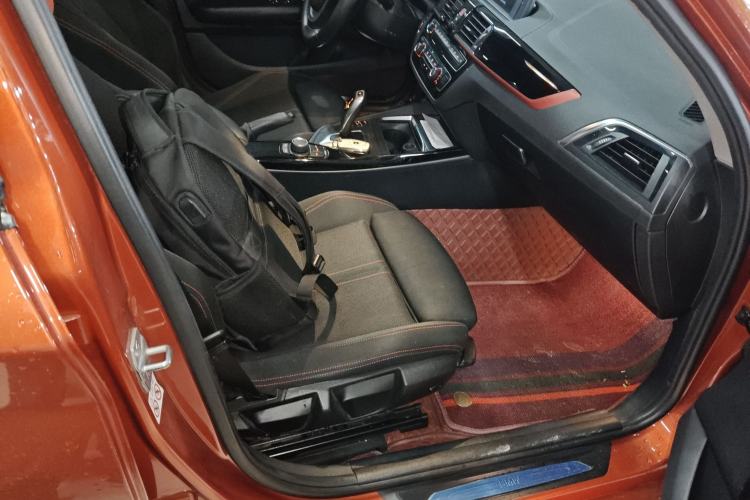Used BMW 1 Series 2018 118i Sport Design Package Right Front Seat