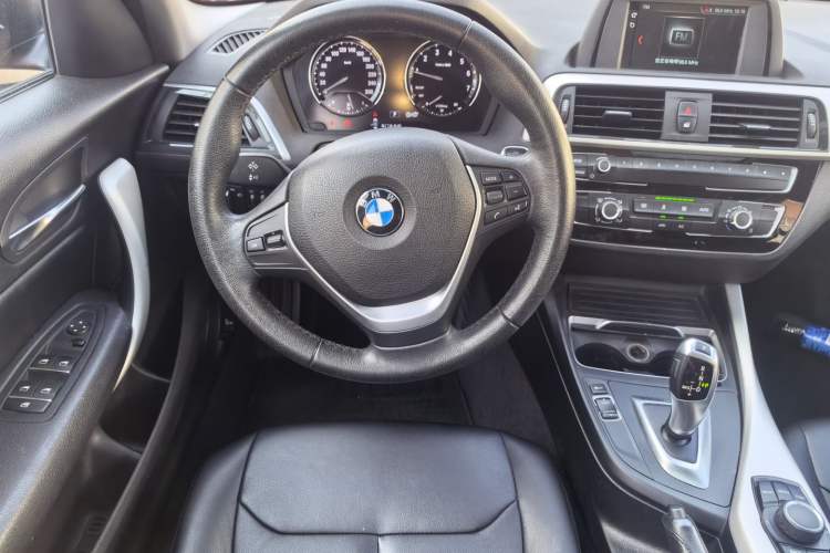 Used BMW 1 Series 2018 118i Leading Model Steering Wheel