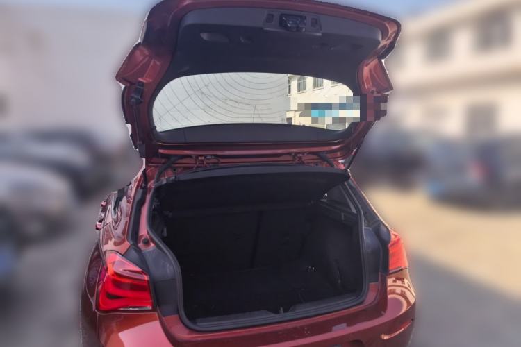 Used BMW 1 Series 2018 118i Leading Model Trunk