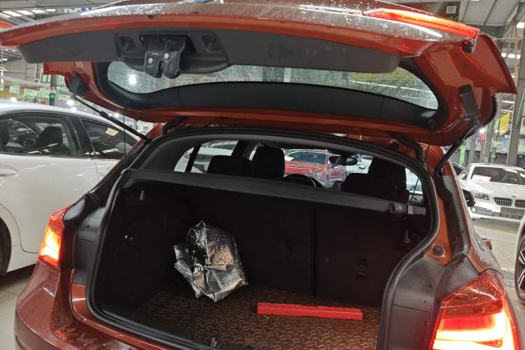 Used BMW 1 Series 2018 118i Sport Design Package Trunk