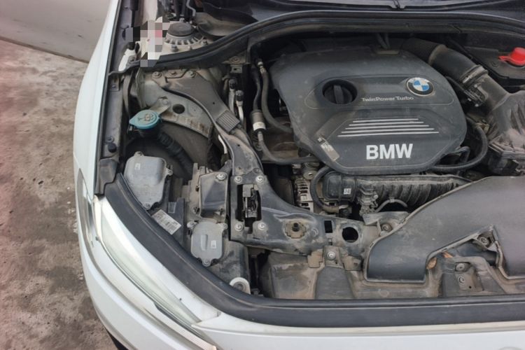 Used BMW 1 Series 2018 118i Sport Edition Engine Bay Right