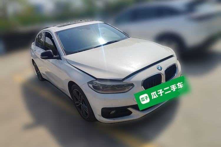Used BMW 1 Series 2018 118i Sport Edition Front Right 45 Deg