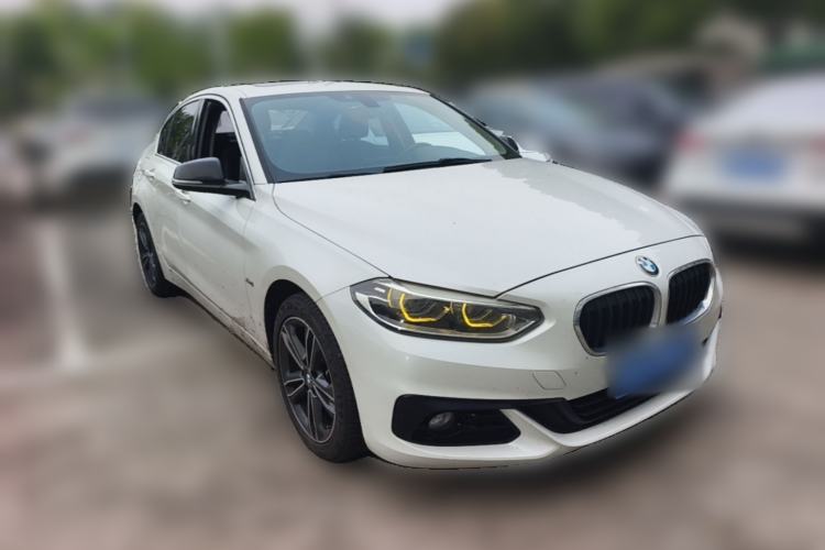 Used BMW 1 Series 2018 118i Sport Edition Front Right 45 Deg