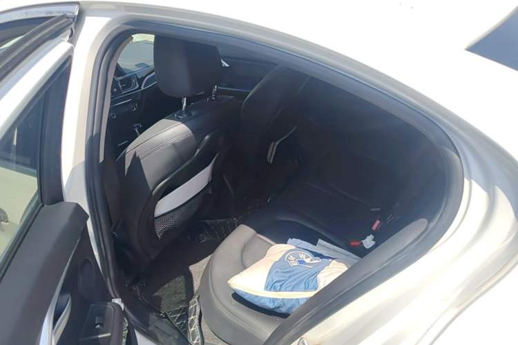Used BMW 1 Series 2018 118i Sport Edition Left Rear Seat