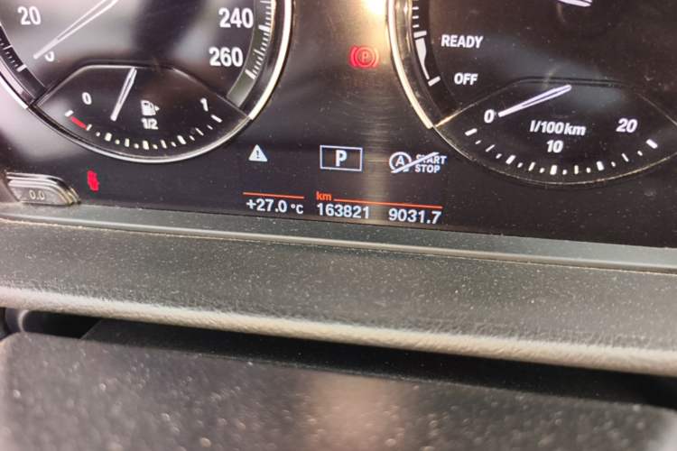 Used BMW 1 Series 2018 118i Sport Edition Odometer Close Up