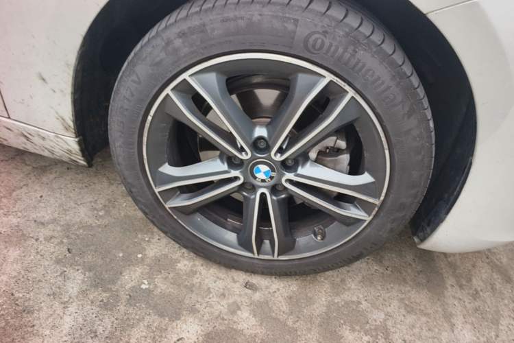 Used BMW 1 Series 2018 118i Sport Edition Right Front Wheel Hub