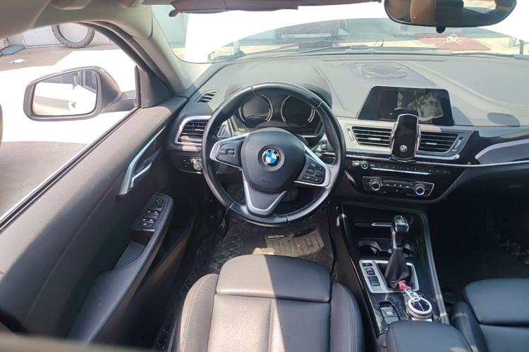 Used BMW 1 Series 2018 118i Sport Edition Steering Wheel