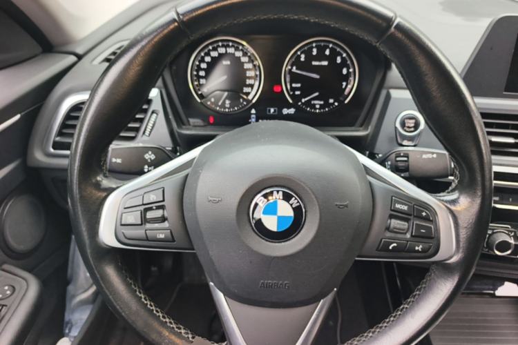 Used BMW 1 Series 2018 118i Sport Edition Steering Wheel