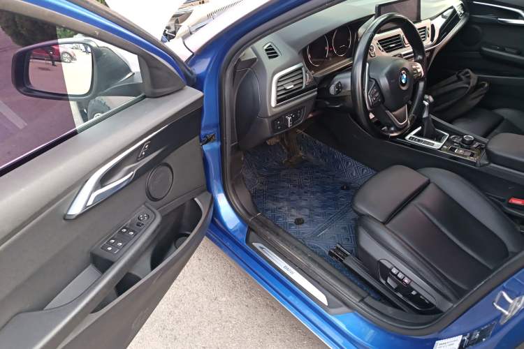 Used BMW 1 Series 2018 118i Sport Edition Driver Seat