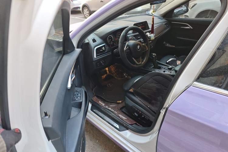 Used BMW 1 Series 2018 118i Sport Edition Driver Seat