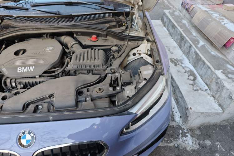 Used BMW 1 Series 2018 118i Sport Edition Engine Bay Left