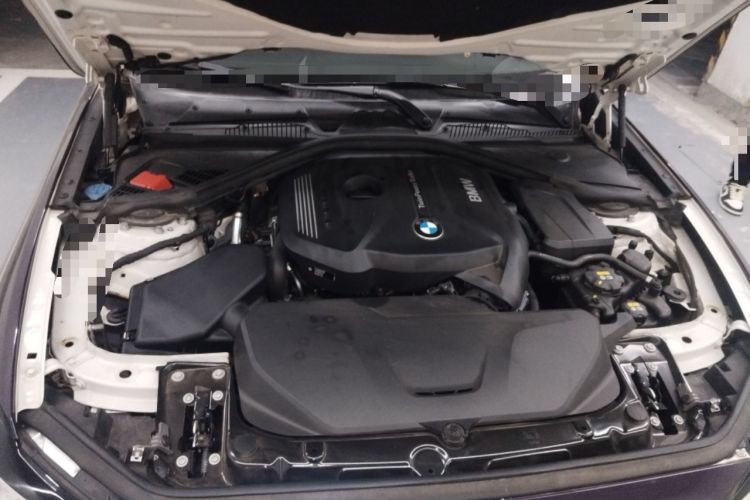 Used BMW 1 Series 2018 120i M Sport Package Engine Bay