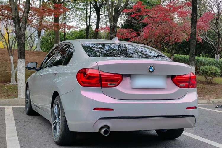 Used BMW 1 Series 2018 118i Sport Edition Exterior 5