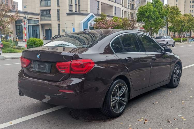 Used BMW 1 Series 2018 118i Sport Edition Exterior 6