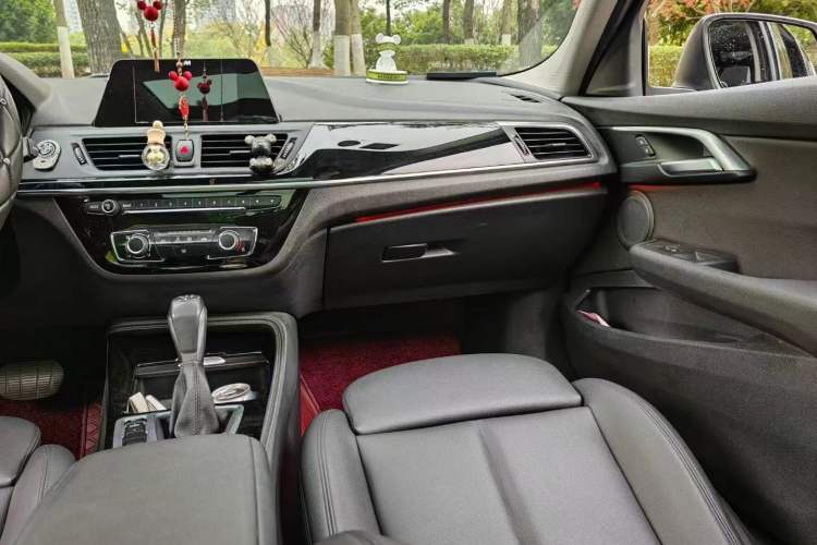 Used BMW 1 Series 2018 118i Sport Edition Interior 1