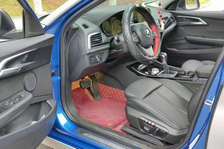 Used BMW 1 Series 2018 118i Sport Edition Interior 4