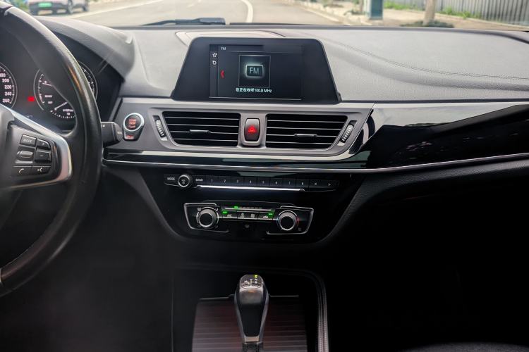Used BMW 1 Series 2018 118i Sport Edition Interior 7