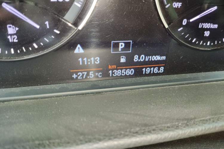 Used BMW 1 Series 2018 118i Sport Edition Odometer Close Up