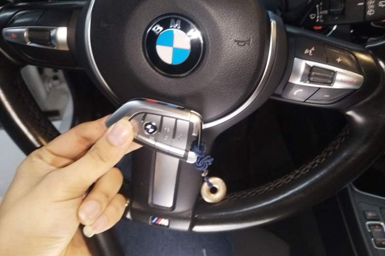 Used BMW 1 Series 2018 120i M Sport Package Vehicle Key