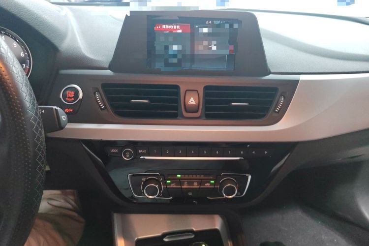 Used BMW 1 Series 2018 118i Fashion Model Audio And AC Panel