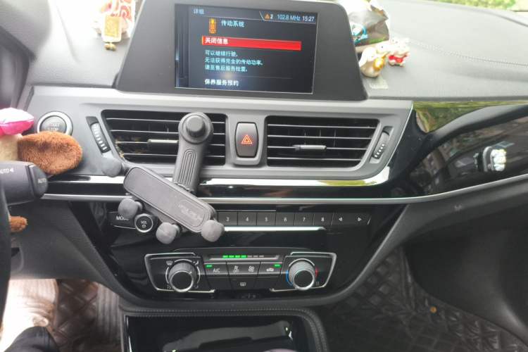 Used BMW 1 Series 2018 118i Sport Edition Audio And AC Panel