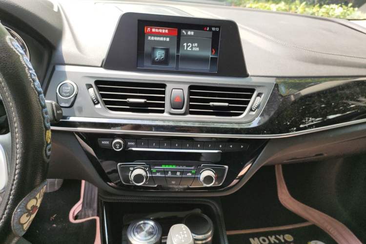 Used BMW 1 Series 2018 118i Sport Edition Audio And AC Panel