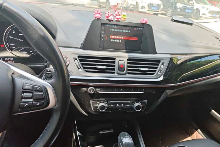 Used BMW 1 Series 2018 118i Sport Edition Audio And AC Panel