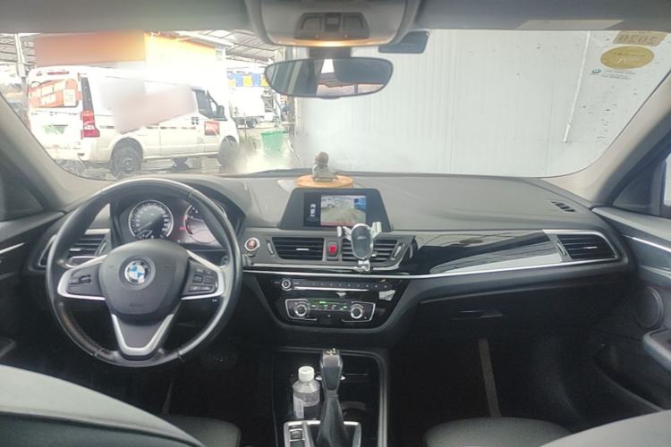 Used BMW 1 Series 2018 118i Sport Edition Center Console