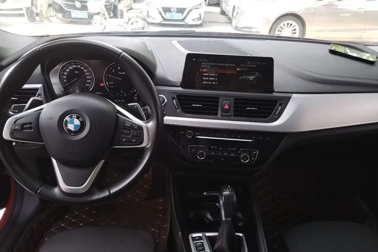 Used BMW 1 Series 2018 120i Design Package Model Center Console