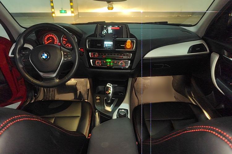 Used BMW 1 Series 2018 118i Leading Model Center Console