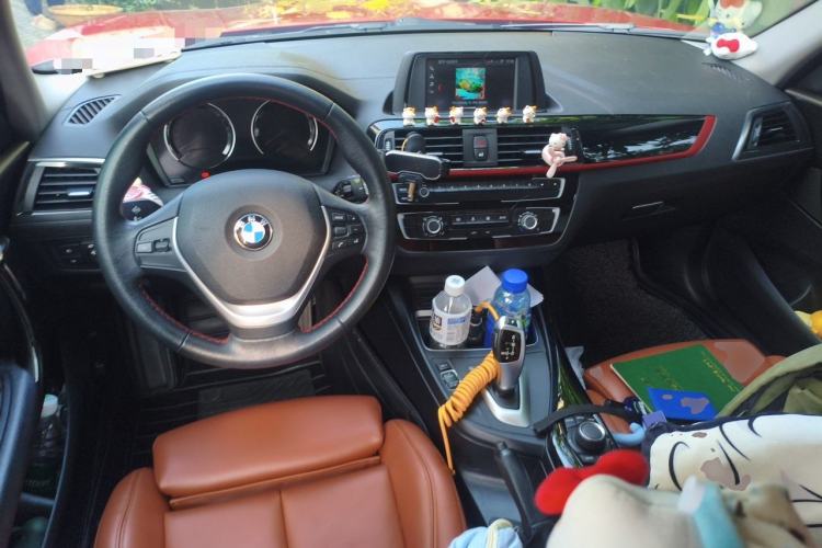 Used BMW 1 Series 2018 118i Sport Design Package Center Console