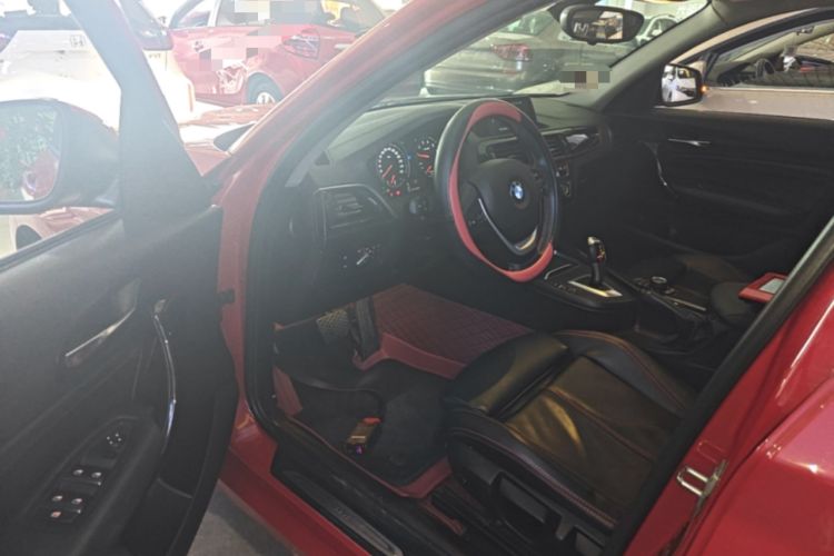 Used BMW 1 Series 2018 118i Sport Design Package Driver Seat